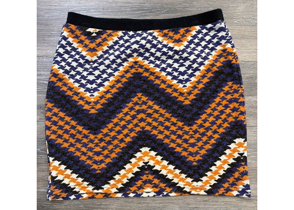 Aryeh Chevron Knit Mini Skirt – Size Small